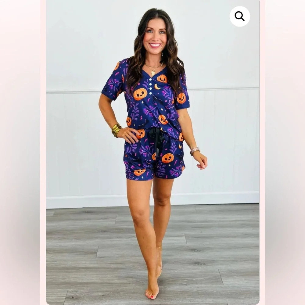 Shirley & Stone Purple‎ Pumpkin Short With Short Sleeve Pajama Set Size Medium